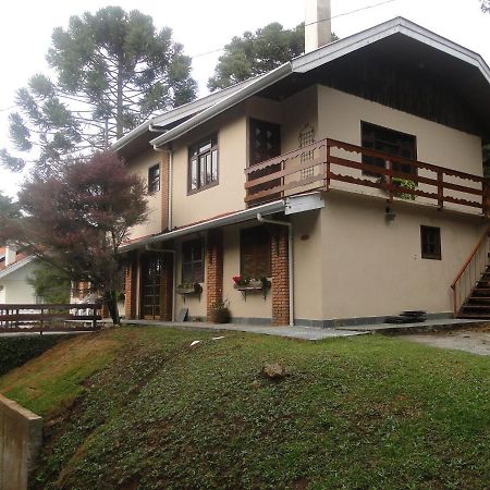 Casa Em Condominio Privado Campos do Jordão Exteriör bild