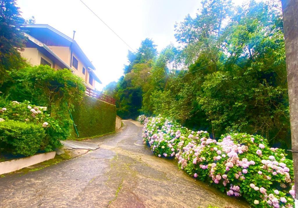 Casa Em Condominio Privado Campos do Jordão Exteriör bild